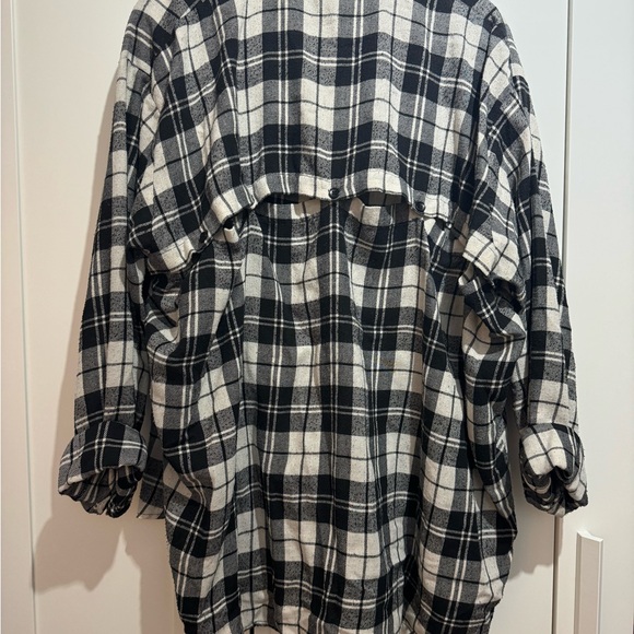 Oversized Plaid Shirt - Picture 2 of 2